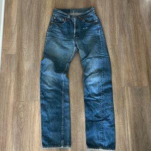 Levi 501 Medium Wash Mom Jean Fit